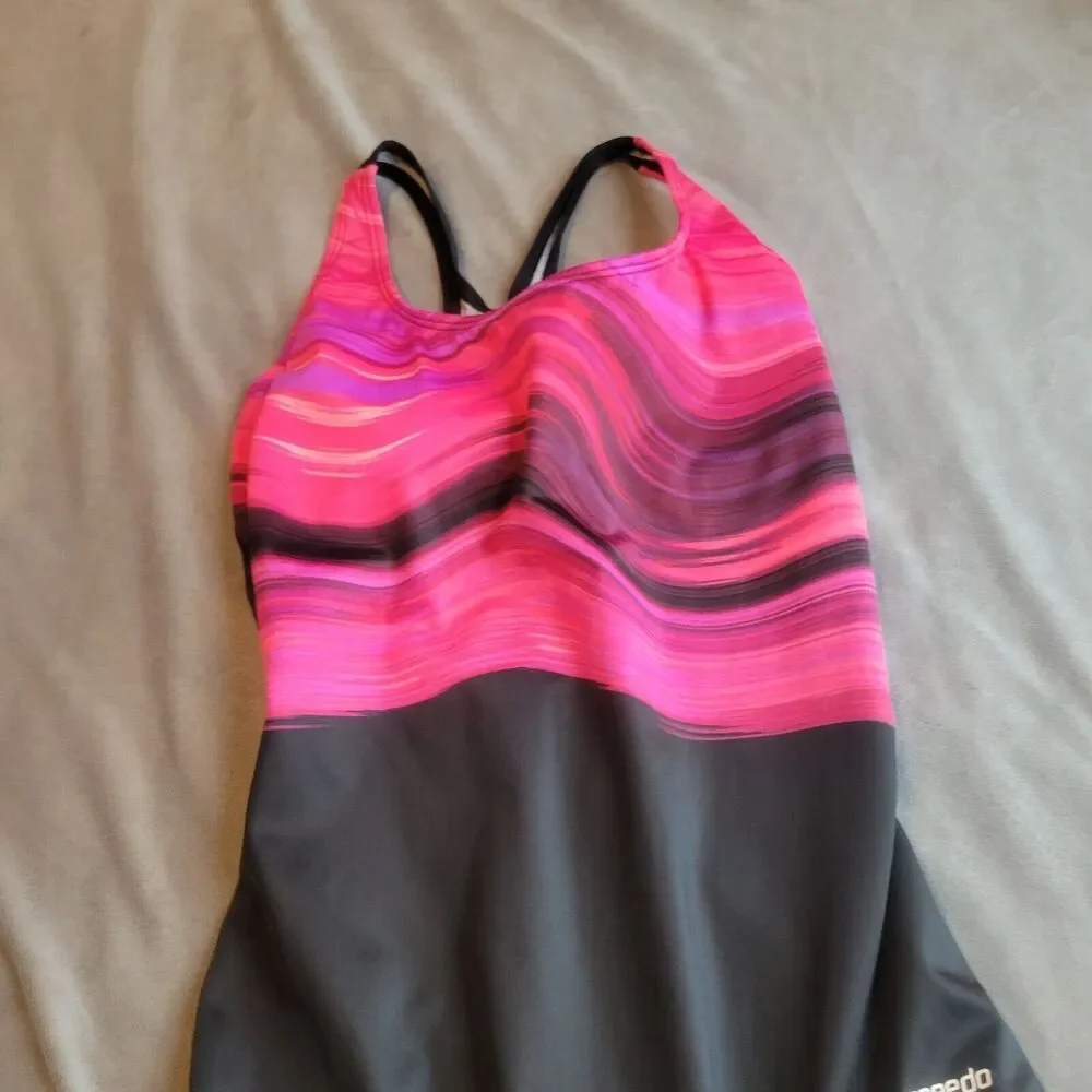 Speedo Swim Womens Size 10 Black Beach One-Piece‎ Powerflex Eco Swimsuit Modesty